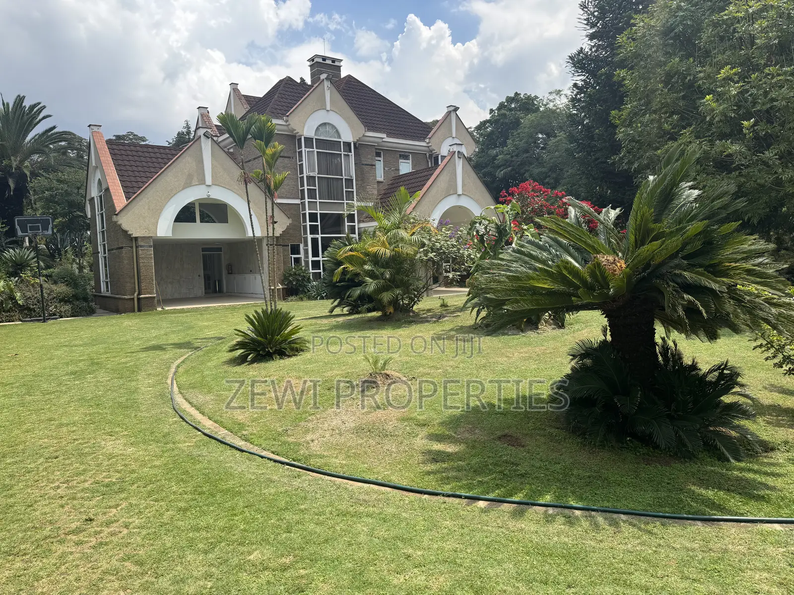 7bdrm Mansion in Muthaiga for sale in Muthaiga