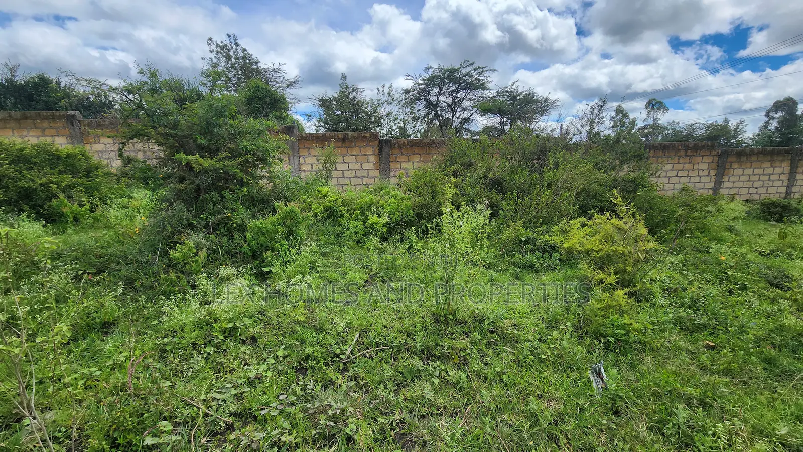 1/8 Plot With Full Perimeter Wall Ksh6m in Rimpa
