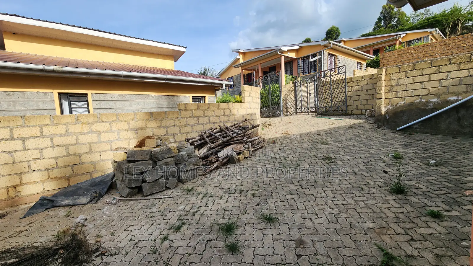 4bdrm Bungalow in Rimpa for sale in Rimpa