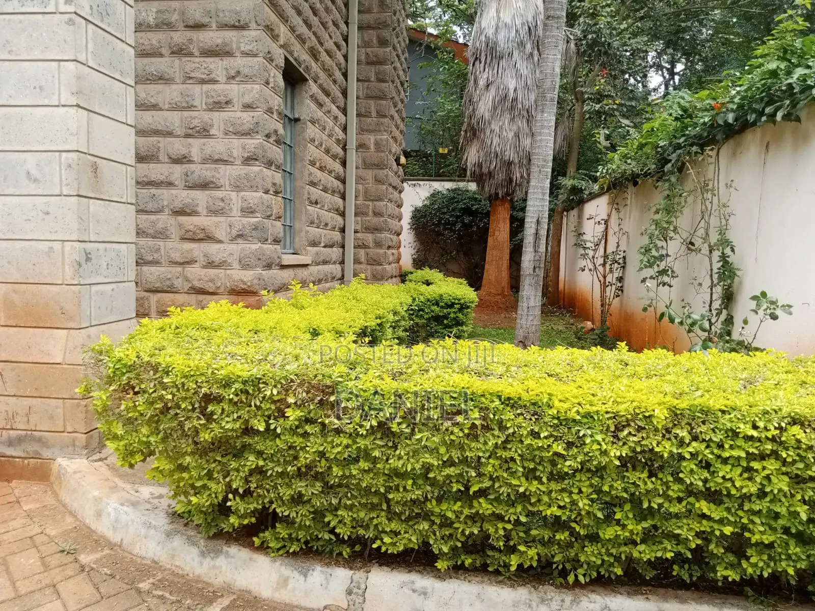 1bdrm Block of Flats in Eastchurch Road for sale in Raphta Road Area