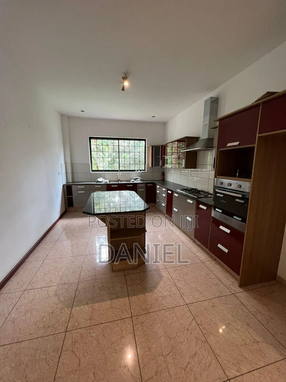 3bdrm Apartment in Riverside Drive for sale in Riverside Drive