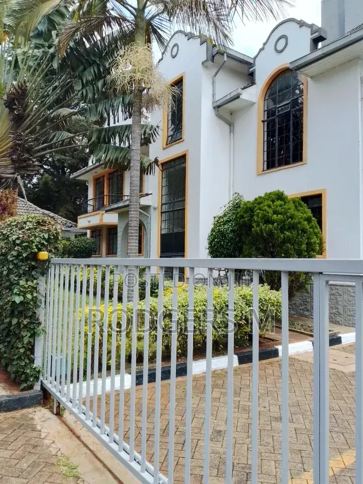 4bdrm Townhouse / Terrace in Muthangari for rent in Muthangari