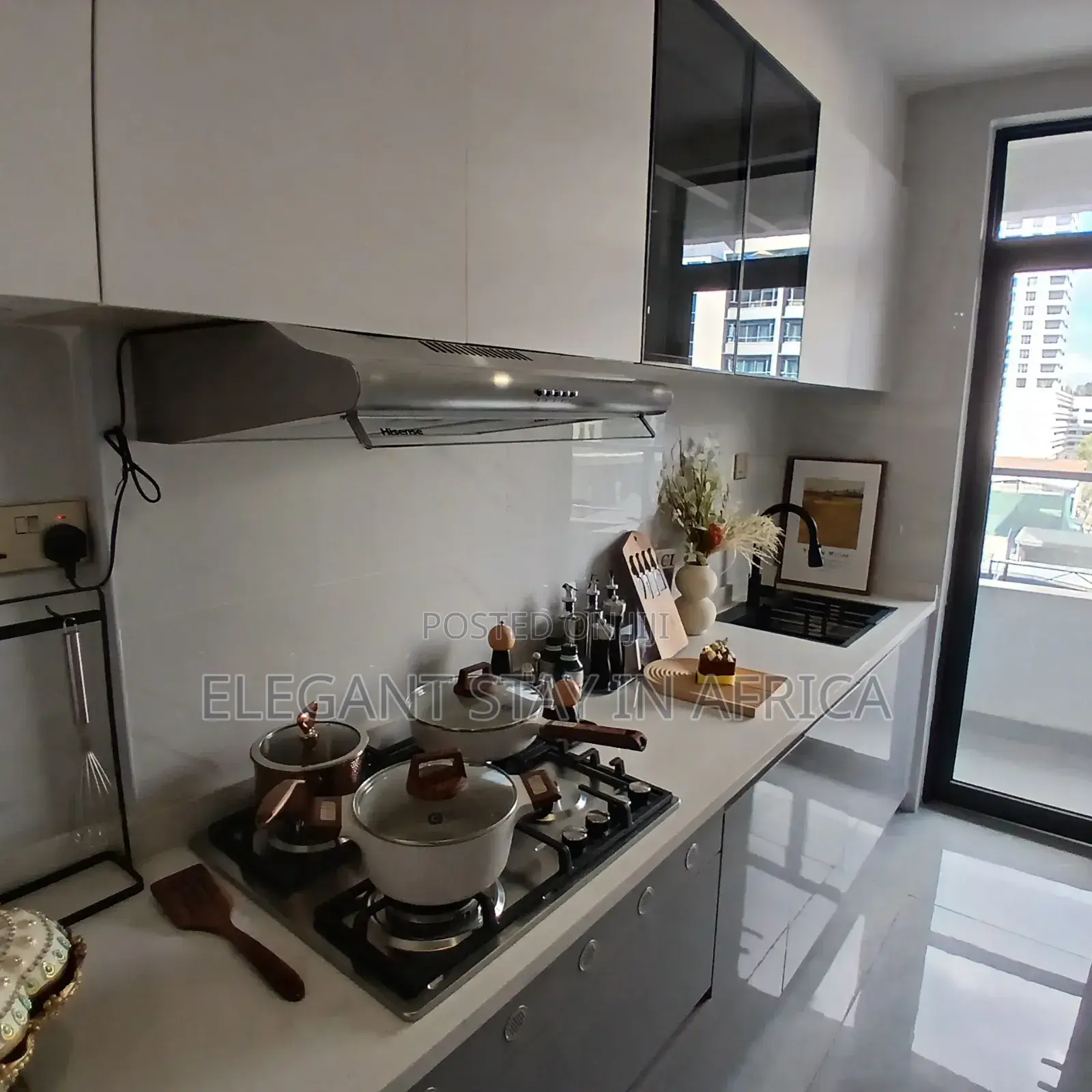 2bdrm Apartment in Westlands, Raphta Road Area for sale in Raphta Road Area