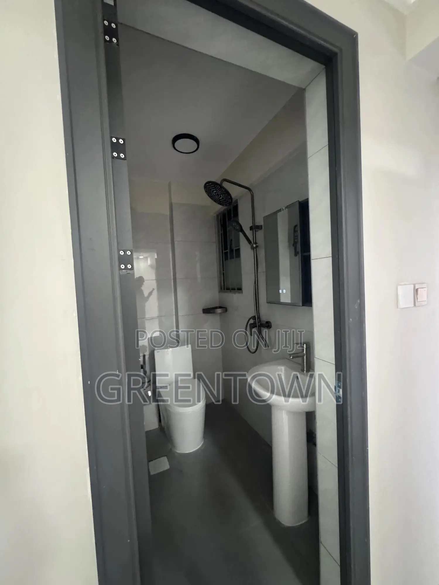 3bdrm Apartment in Super Garden, Kilimani for sale in Kilimani