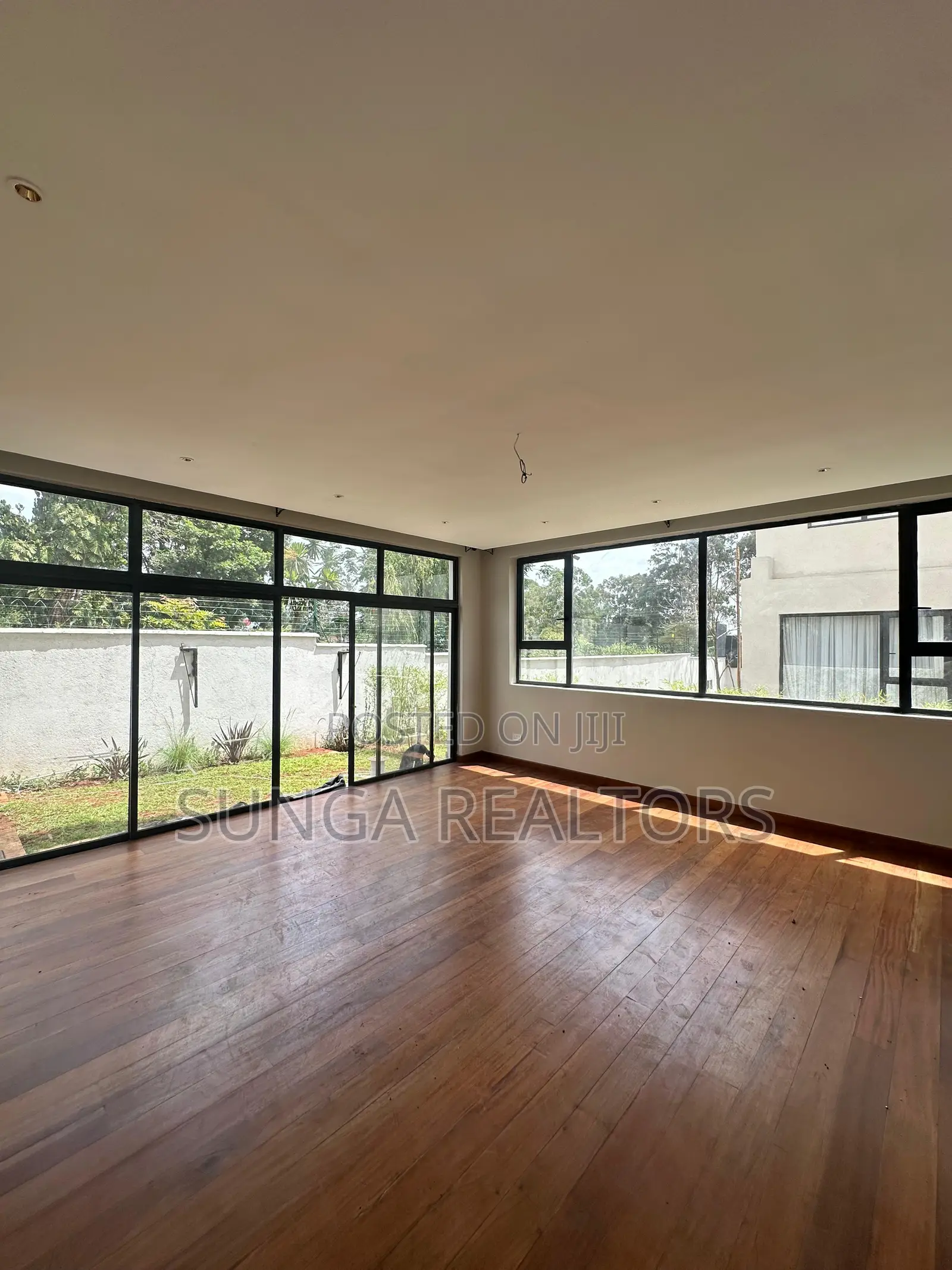 5bdrm House in Manyani, Muthangari for rent in Muthangari