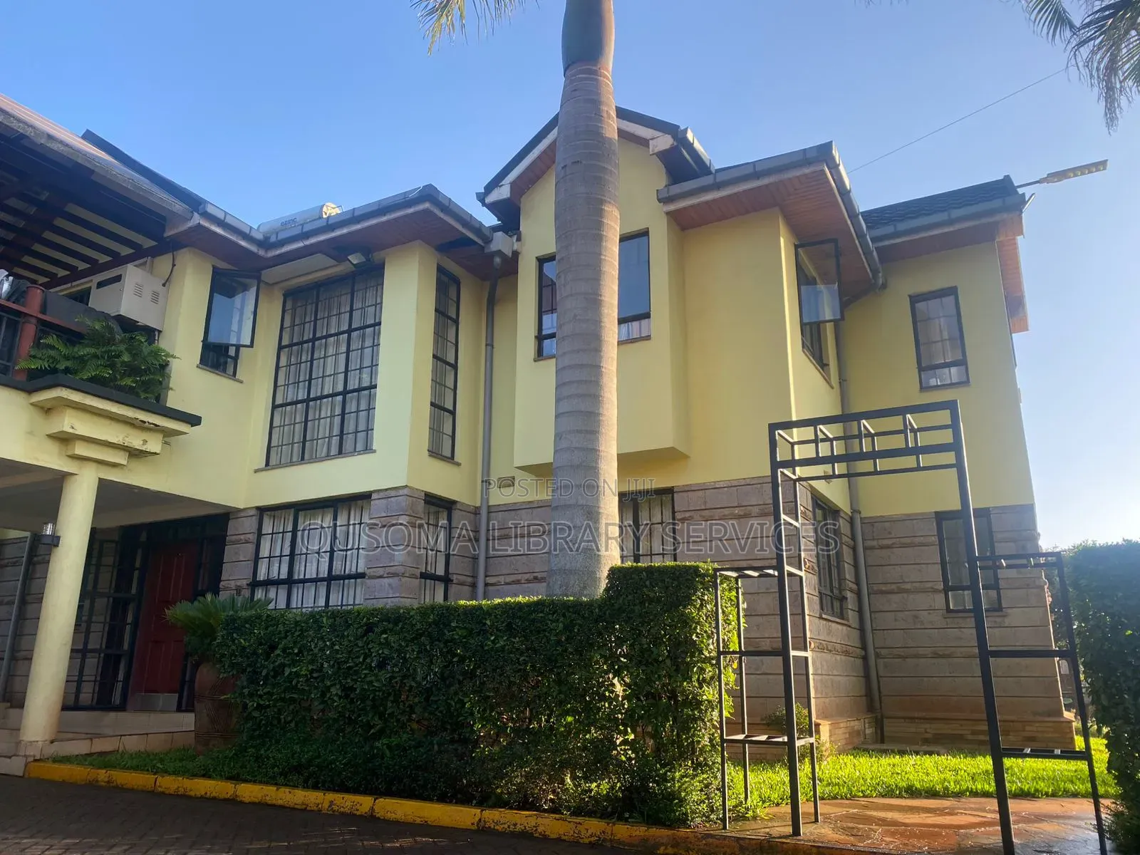 Furnished 5bdrm Mansion in Kitisuru for sale in Kitisuru