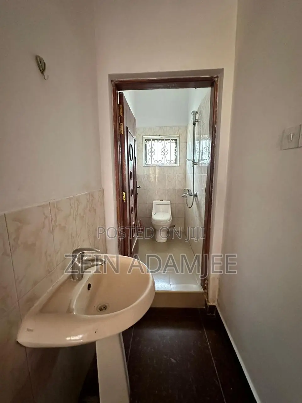 6bdrm Block of Flats in Town Centre for sale in Town Centre