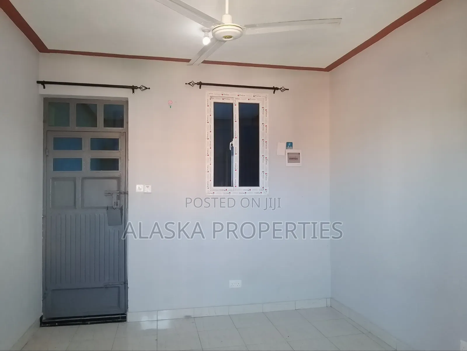1bdrm Bedsitter in Beach Road Gichaga, Nyali Mkomani for rent in Nyali Mkomani