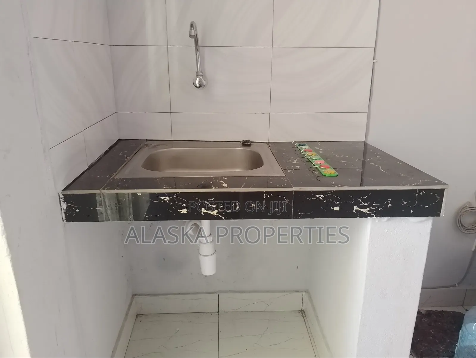 1bdrm Bedsitter in Beach Road Gichaga, Nyali Mkomani for rent in Nyali Mkomani