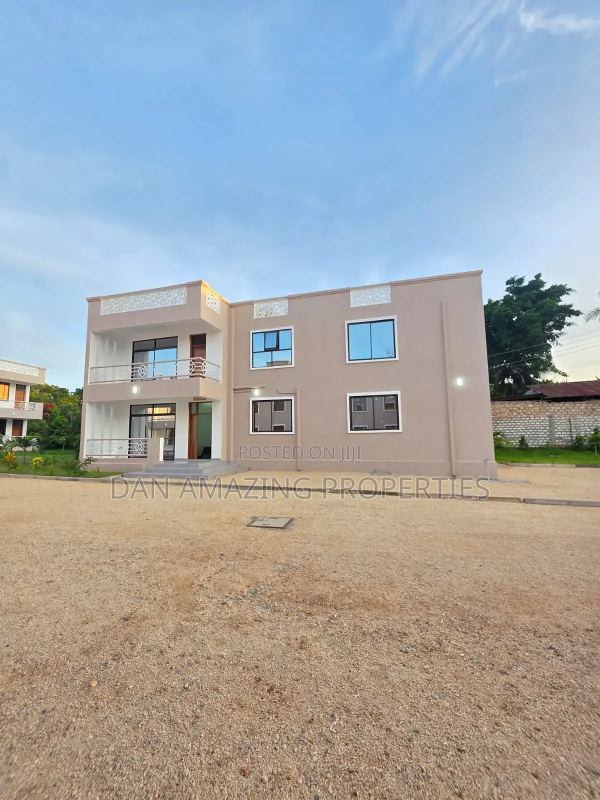 Furnished 4bdrm Villa in Diani 2Nd Row for sale in Diani