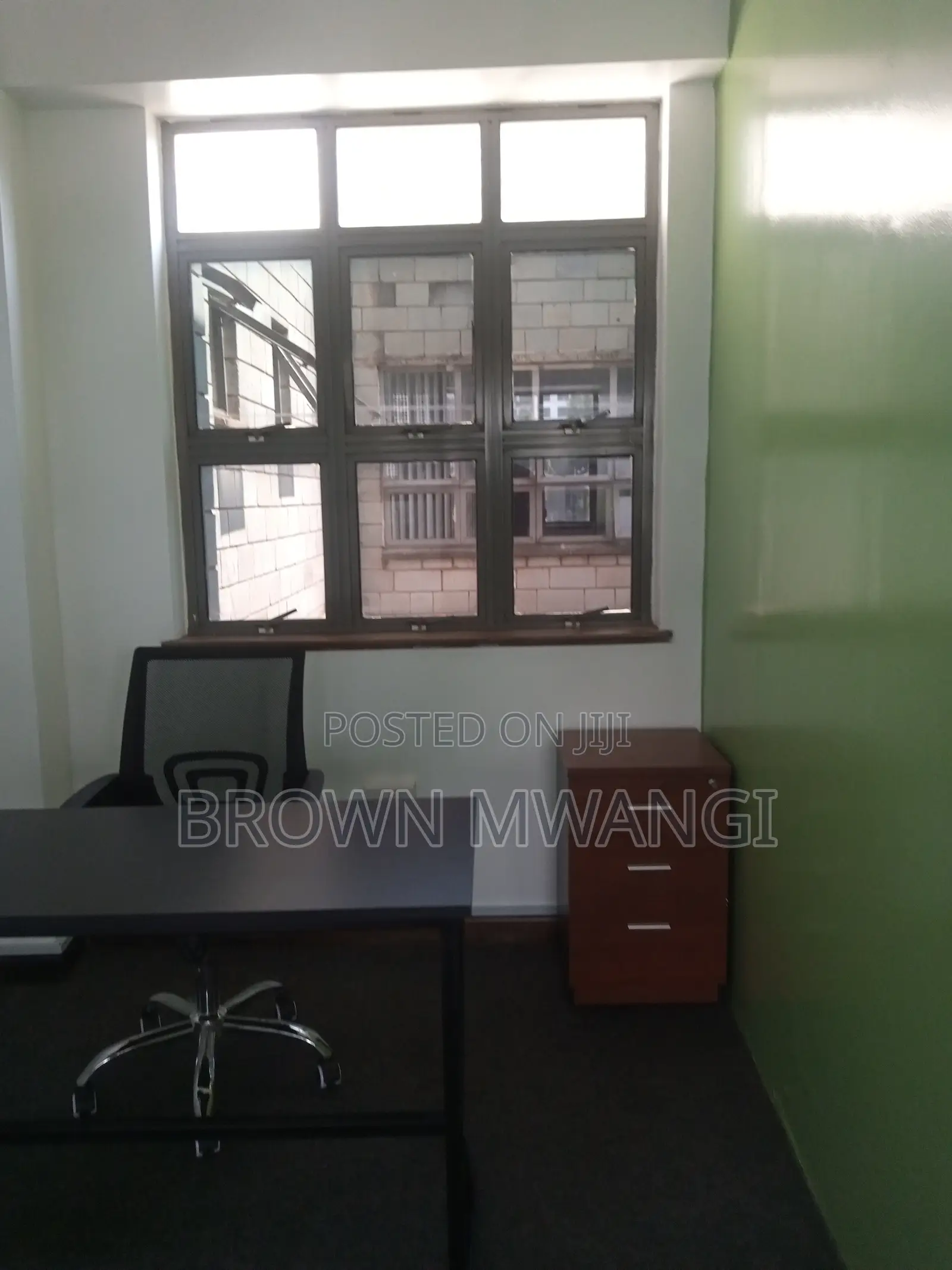 Office in Westlands in Spring Valley