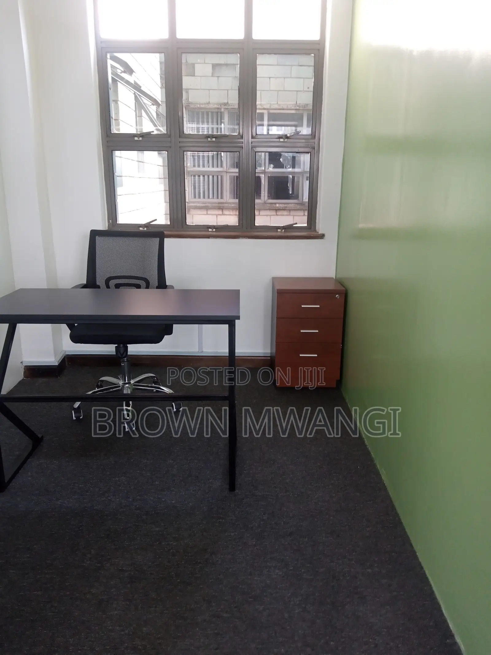 Office in Westlands in Spring Valley