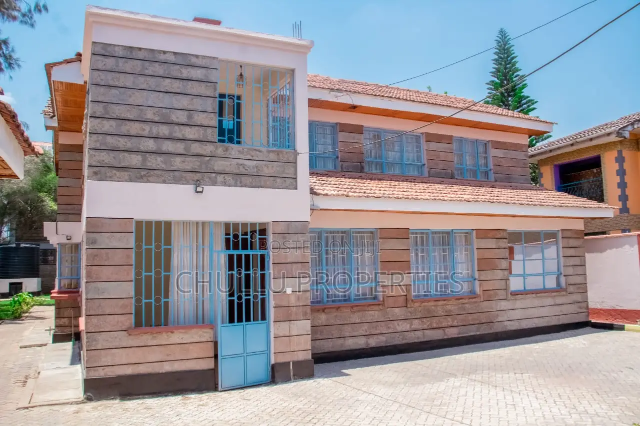8bdrm Maisonette in Malosha Court, Katani for sale in Katani