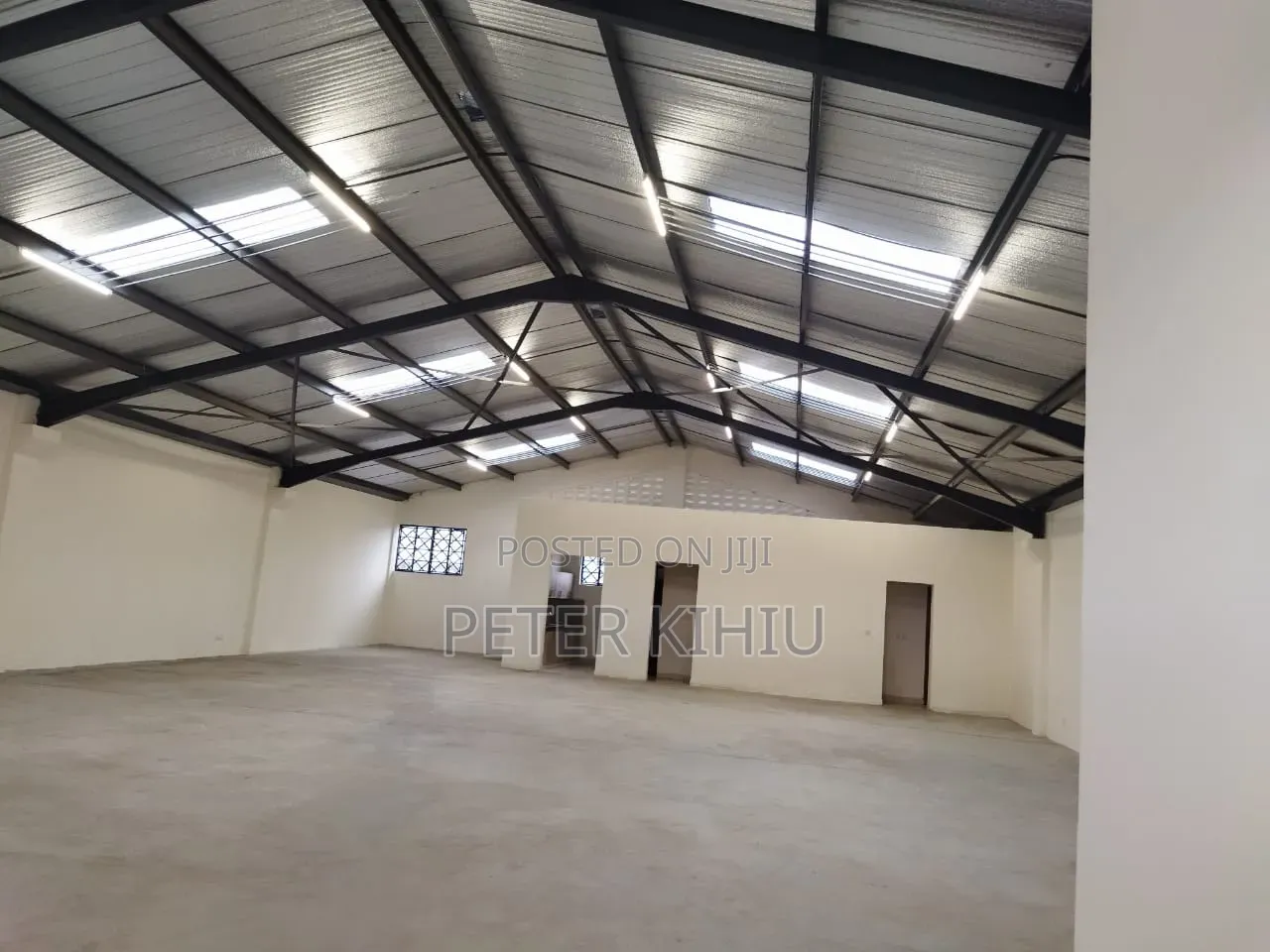 Godown to Let 5600sqft in Baba Dogo in Baba Dogo