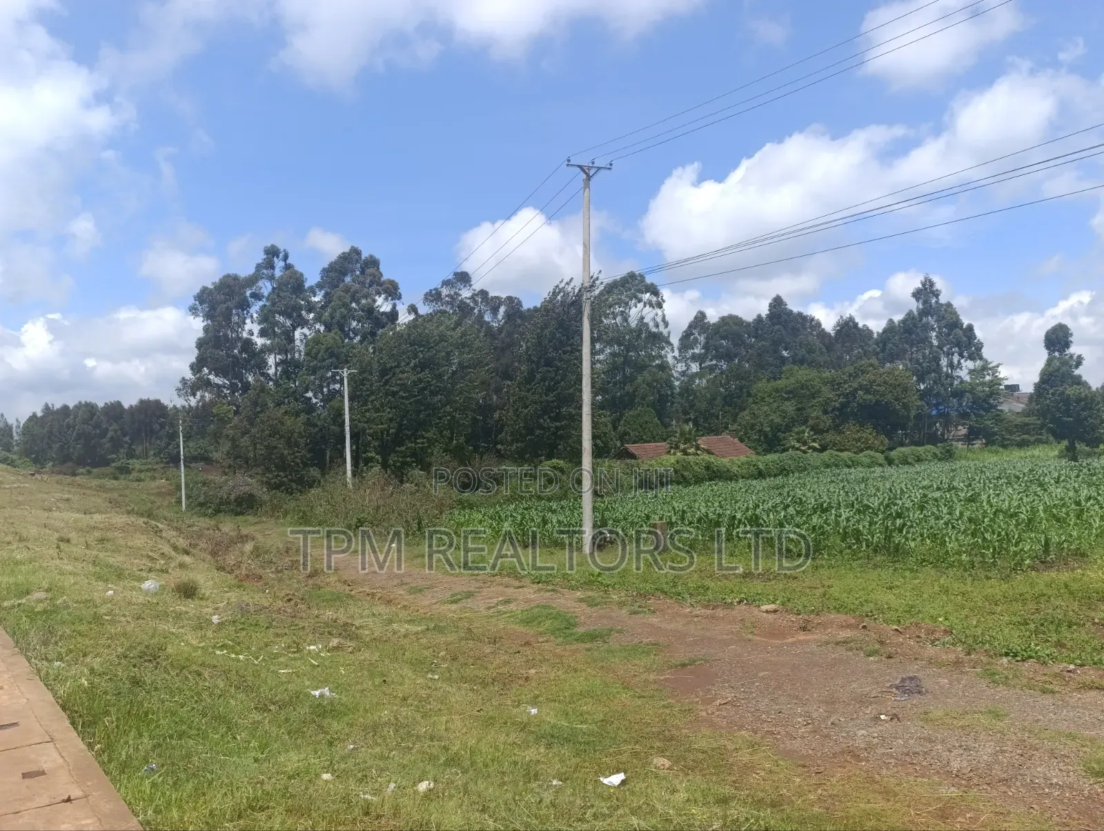 4.5 Acres Touching Waiyaki Way ( Naivas Tilisi) in Muguga