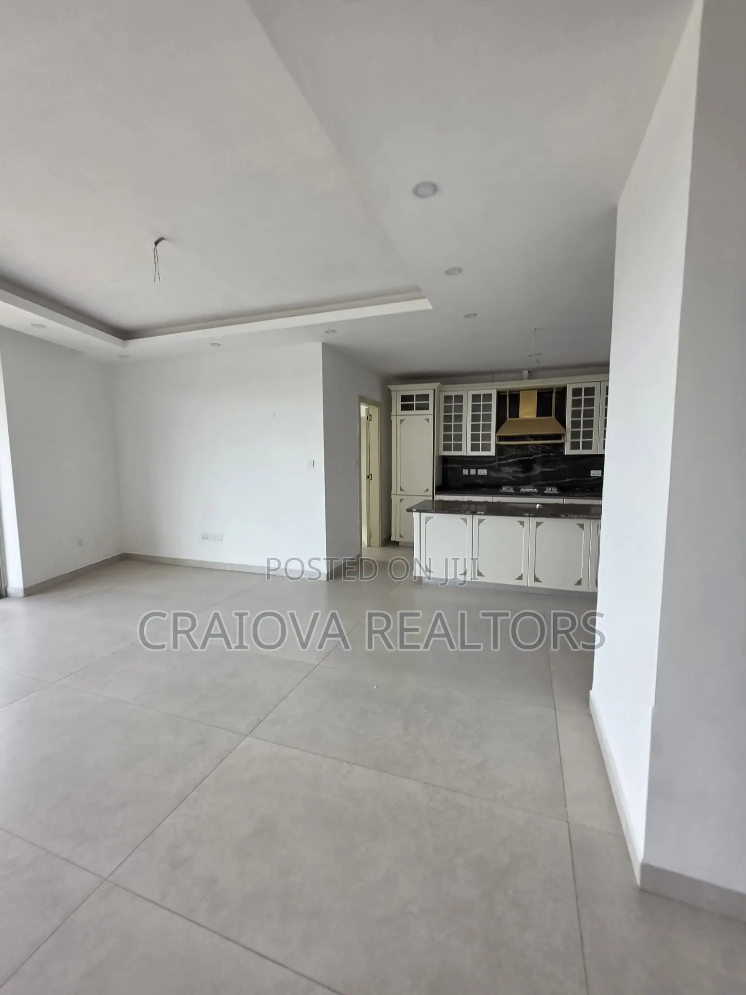 4bdrm Duplex in Spring Valley for sale in Spring Valley