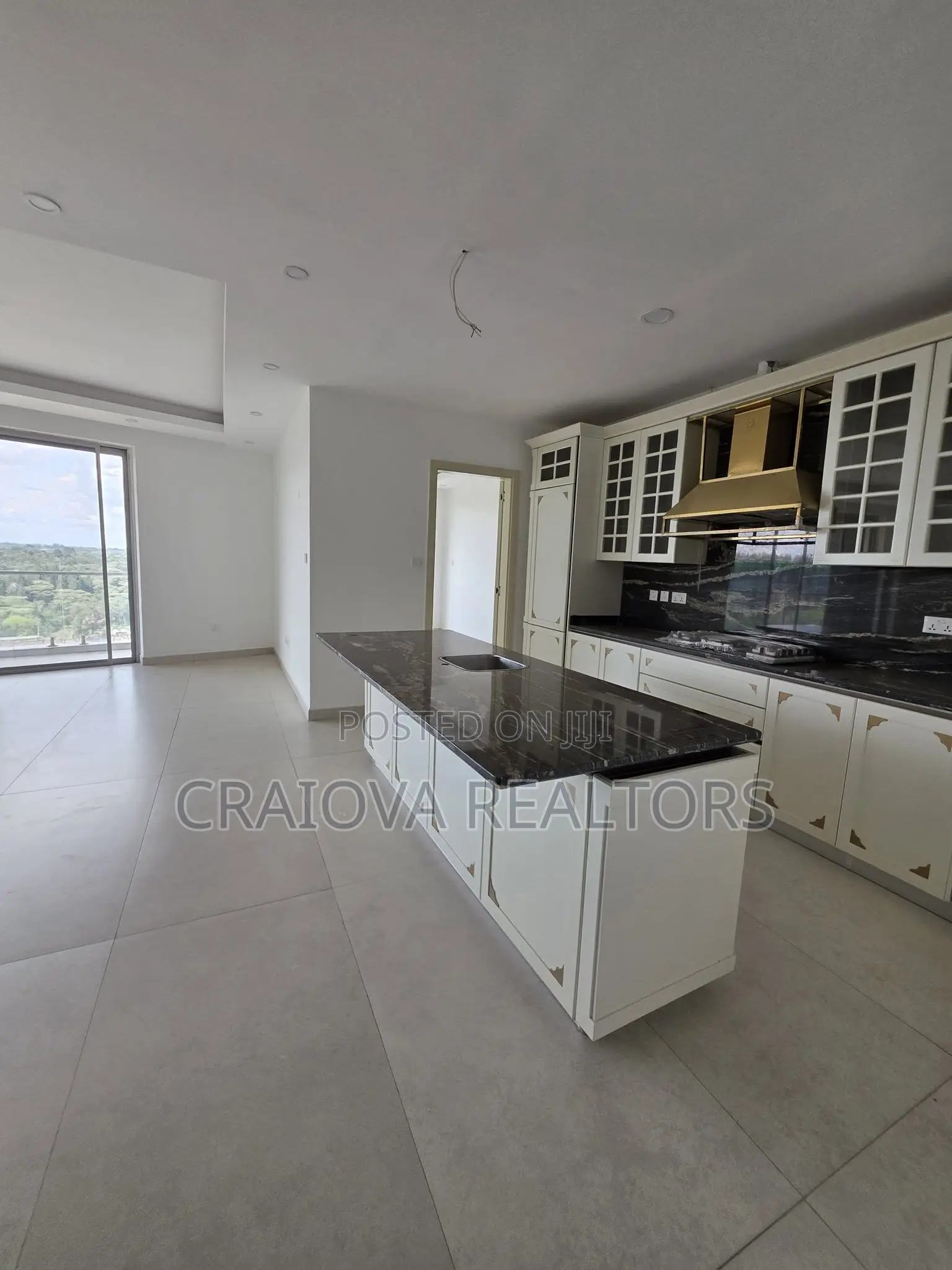 4bdrm Duplex in Spring Valley for sale in Spring Valley
