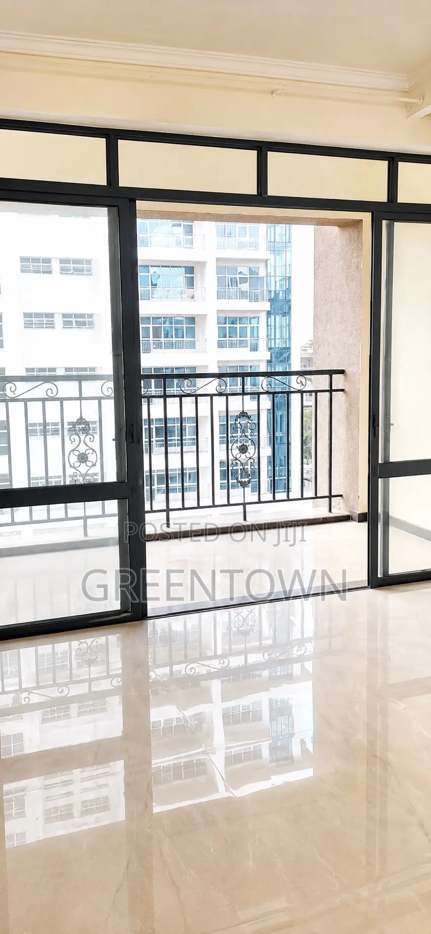 2bdrm Apartment in Marcus Gardens, Hurlingham for sale in Hurlingham