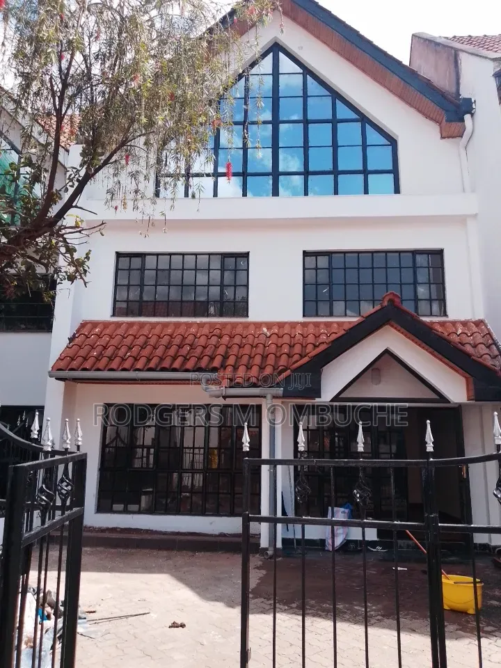 5bdrm Townhouse / Terrace in Raphta Road Area for rent in Raphta Road Area
