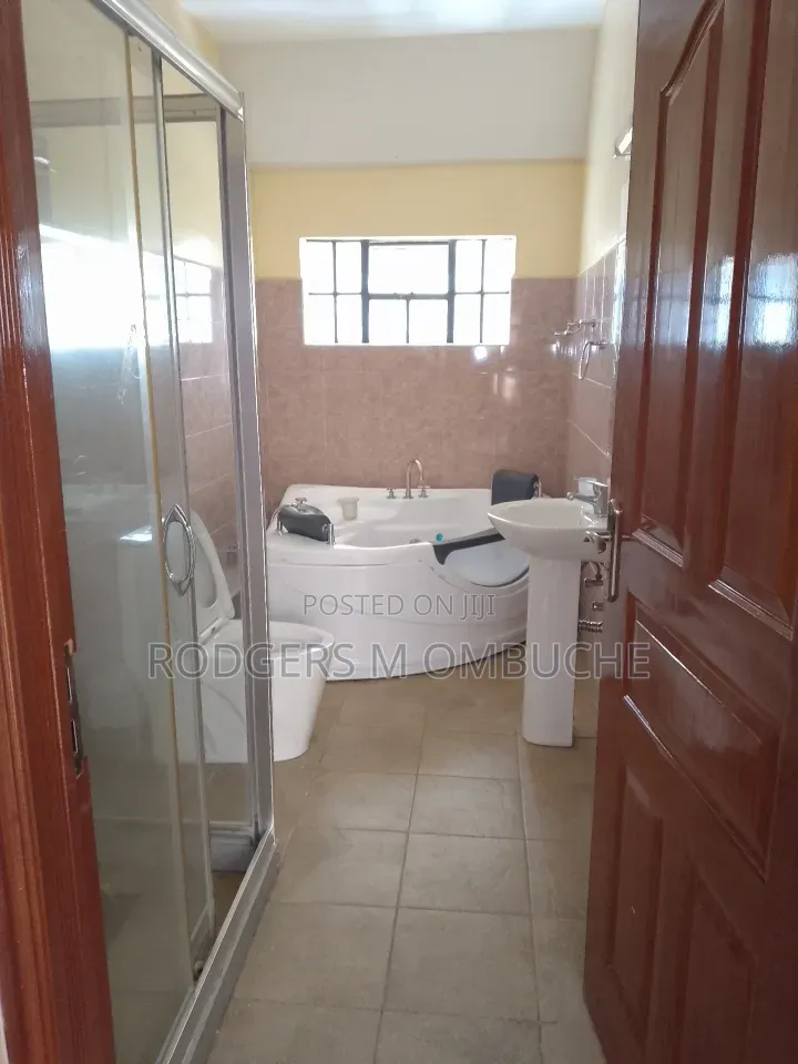 5bdrm Townhouse / Terrace in Raphta Road Area for rent in Raphta Road Area