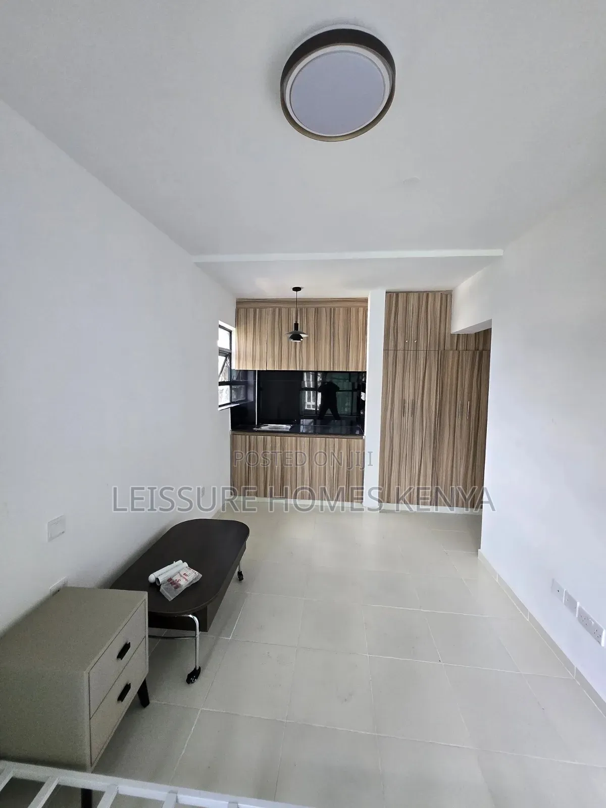 Studio Apartment in Thome for sale in Thome