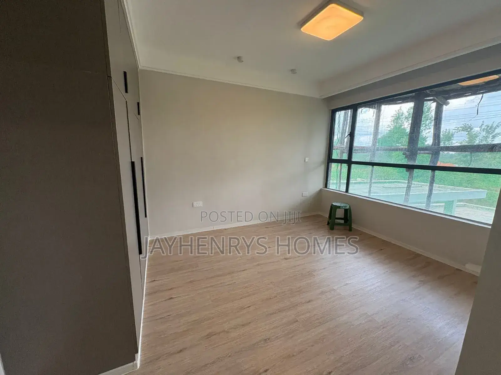 2bdrm Apartment in Ridgeways for sale in Ridgeways