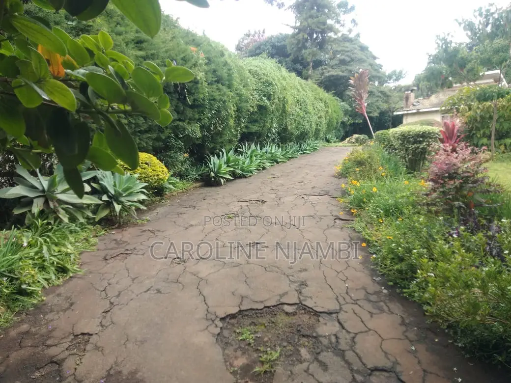 5bdrm Bungalow in Limuru Road, Nairobi Central for sale in Nairobi Central