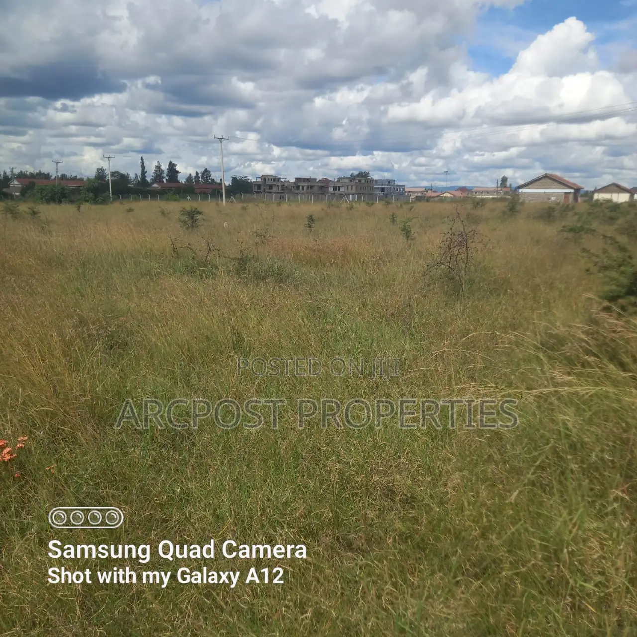 Prime 1/8 Acre Commercial Plots for Sale in Katani, Touching Tarmac in Katani