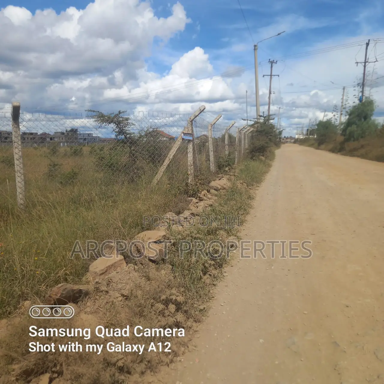 Prime 1/8 Acre Commercial Plots for Sale in Katani, Touching Tarmac in Katani