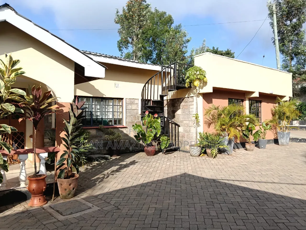6bdrm Bungalow in Ngong On 1/4 Acre, Oluulua for sale in Oluulua