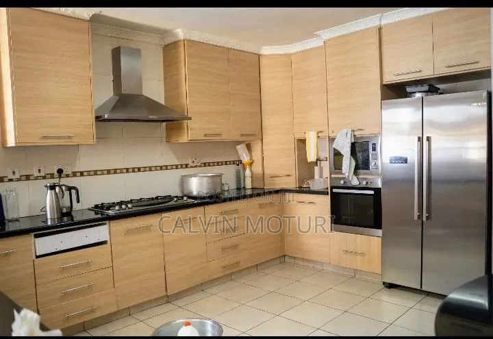 5bdrm Mansion in Muthangari for sale in Muthangari