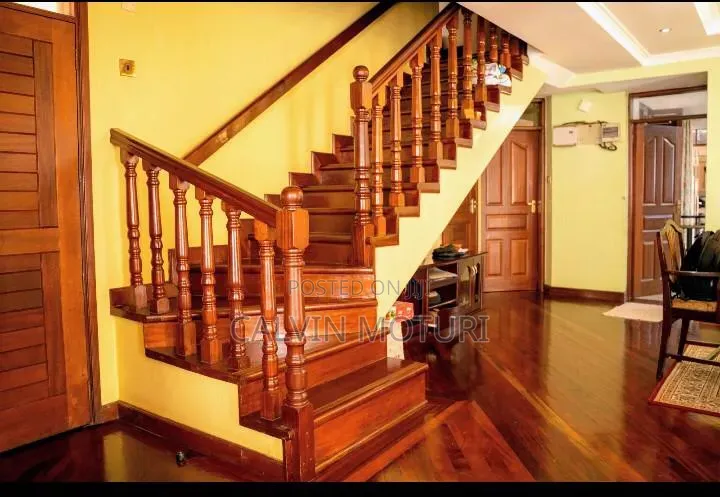 5bdrm Mansion in Muthangari for sale in Muthangari