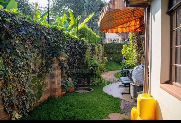 5bdrm Mansion in Muthangari for sale in Muthangari