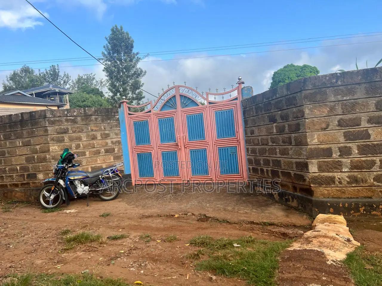 Hostel Property For Sale In Chuka Near University On 1/4 Acre in Igambang'Ombe