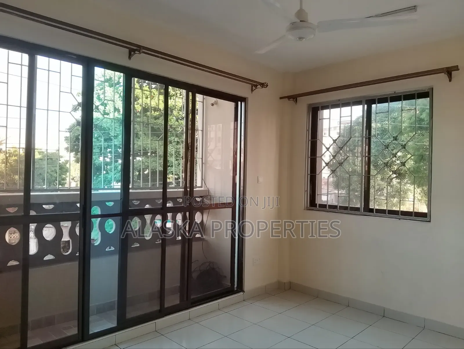 3bdrm Apartment in Nyali Cinemax for rent in Nyali Mkomani