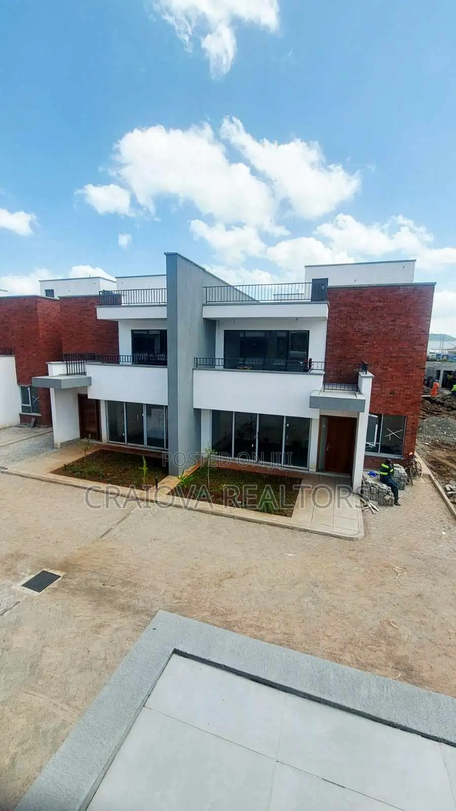 4bdrm Townhouse/Terrace in Phenom Estate for sale in Phenom Estate
