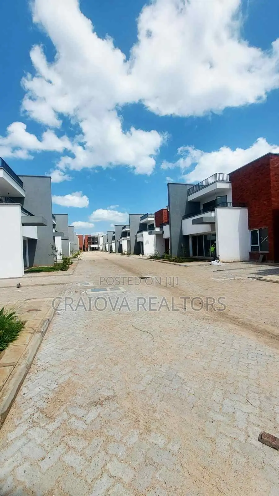 4bdrm Townhouse/Terrace in Phenom Estate for sale in Phenom Estate