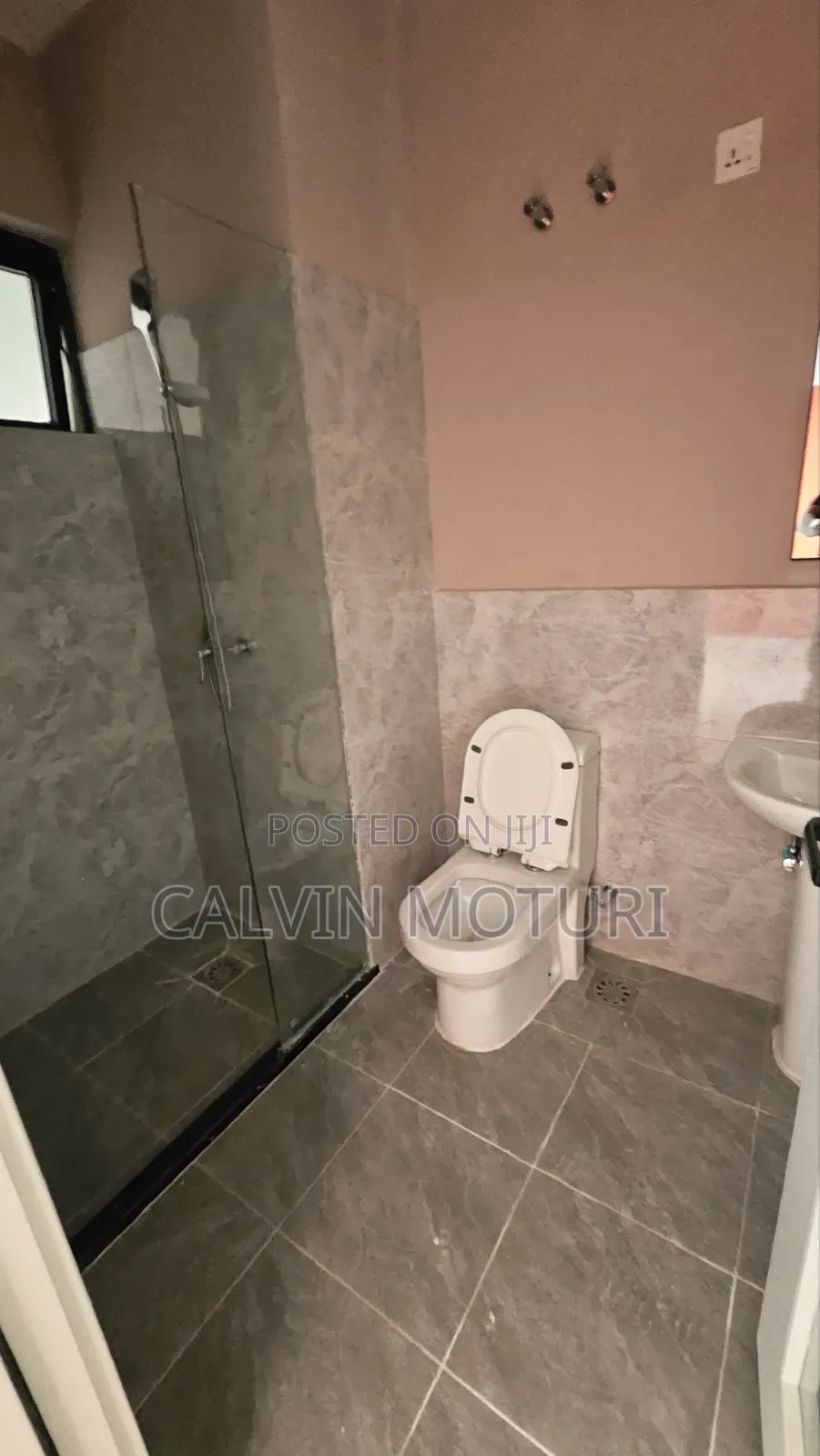1bdrm Bedsitter in Near Junction Mall, Valley Arcade for rent in Valley Arcade