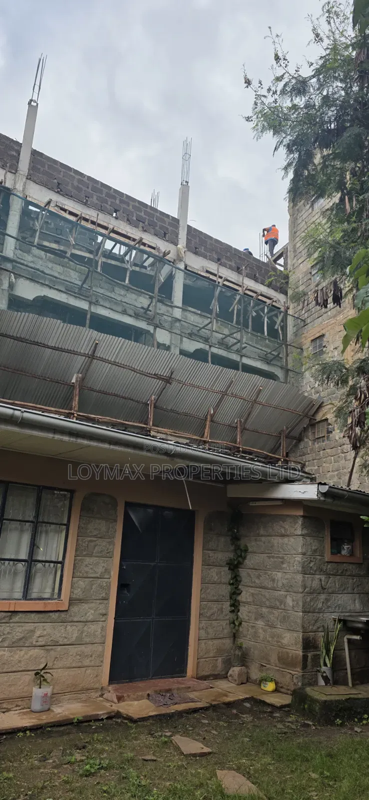 100/100 Commercial Balozi Road Kitengela. in Kitengela