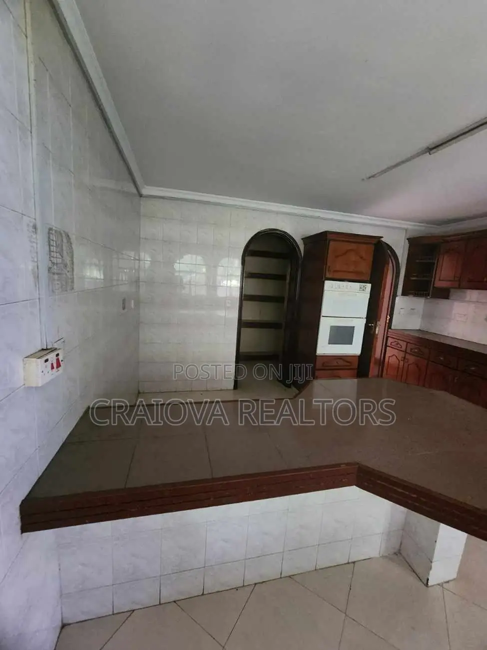 5bdrm Villa in Riverside Drive for sale in Riverside Drive