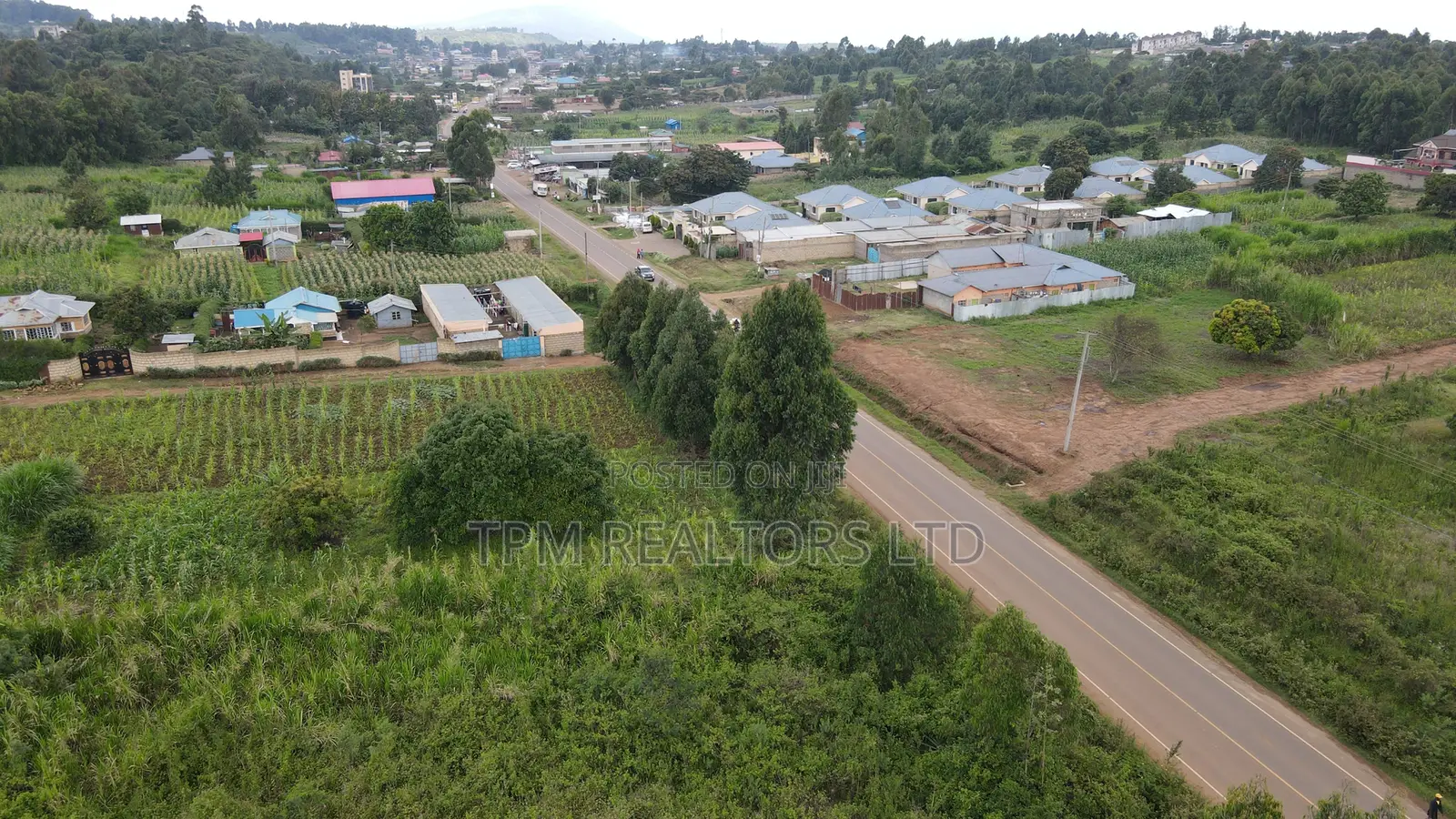 One Acre Touching Tarmac in Lusigeti Kikuyu in Karai