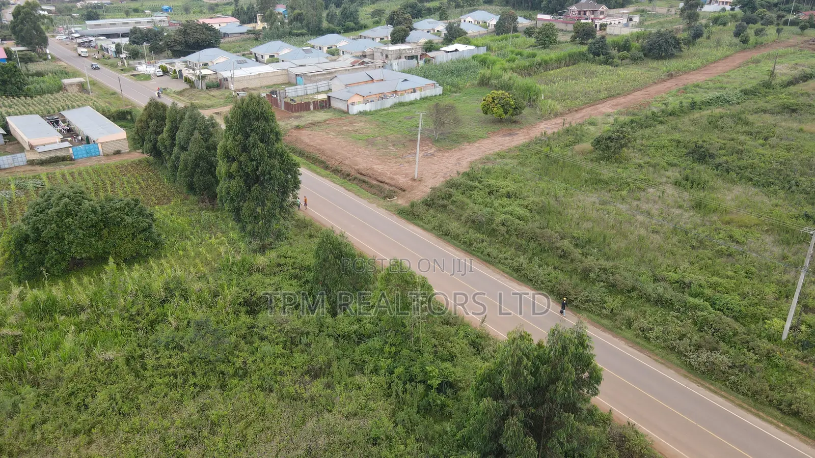 One Acre Touching Tarmac in Lusigeti Kikuyu in Karai