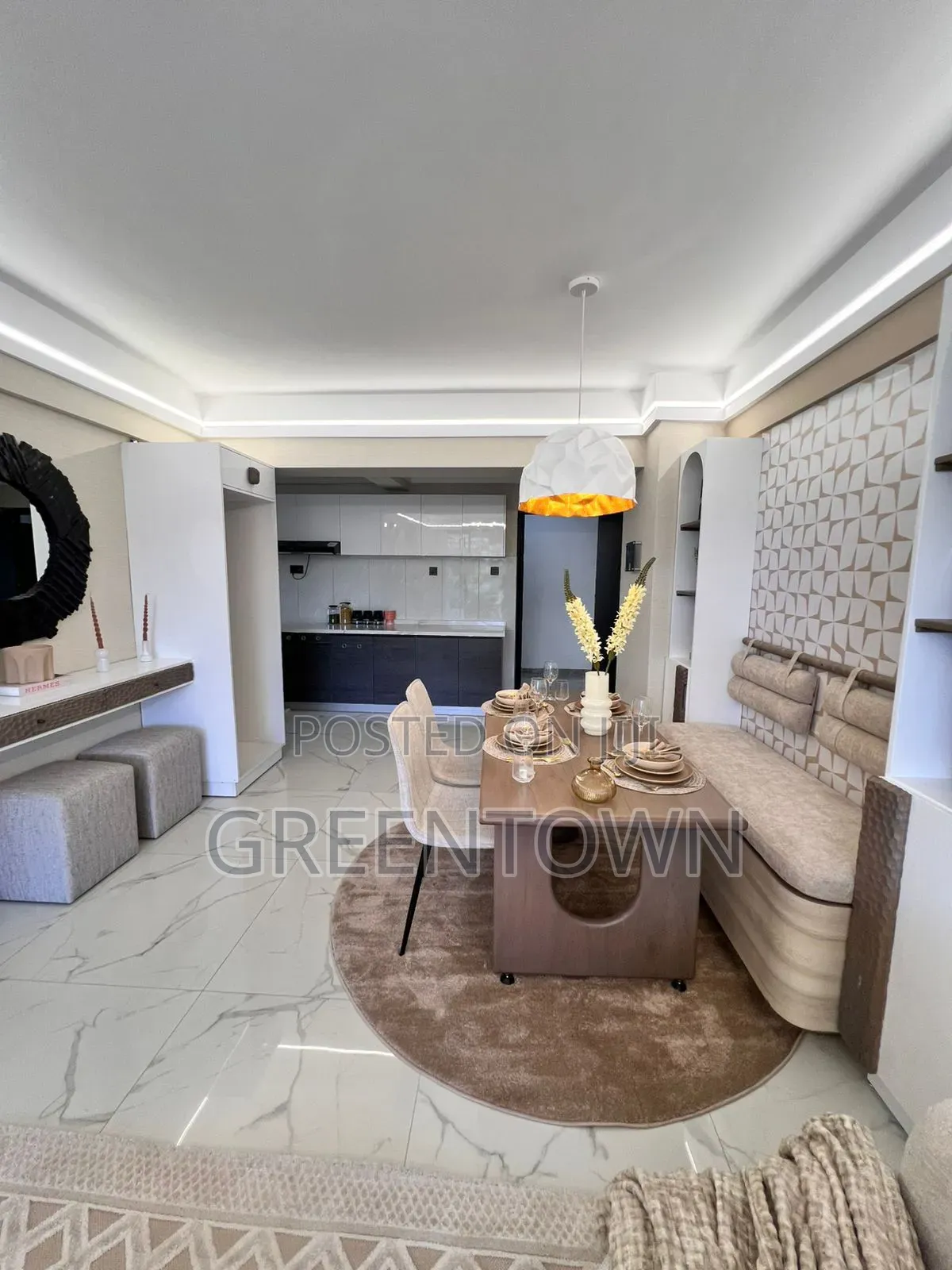 2bdrm Apartment in Super Westbury, Spring Valley for sale in Spring Valley