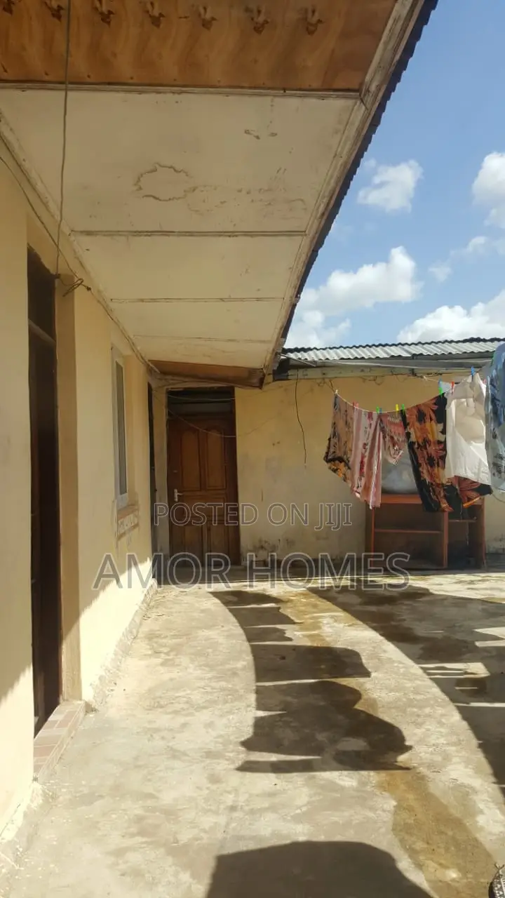 1bdrm Bedsitter in Bakarani-Kanu, Mshomoroni for rent in Mshomoroni