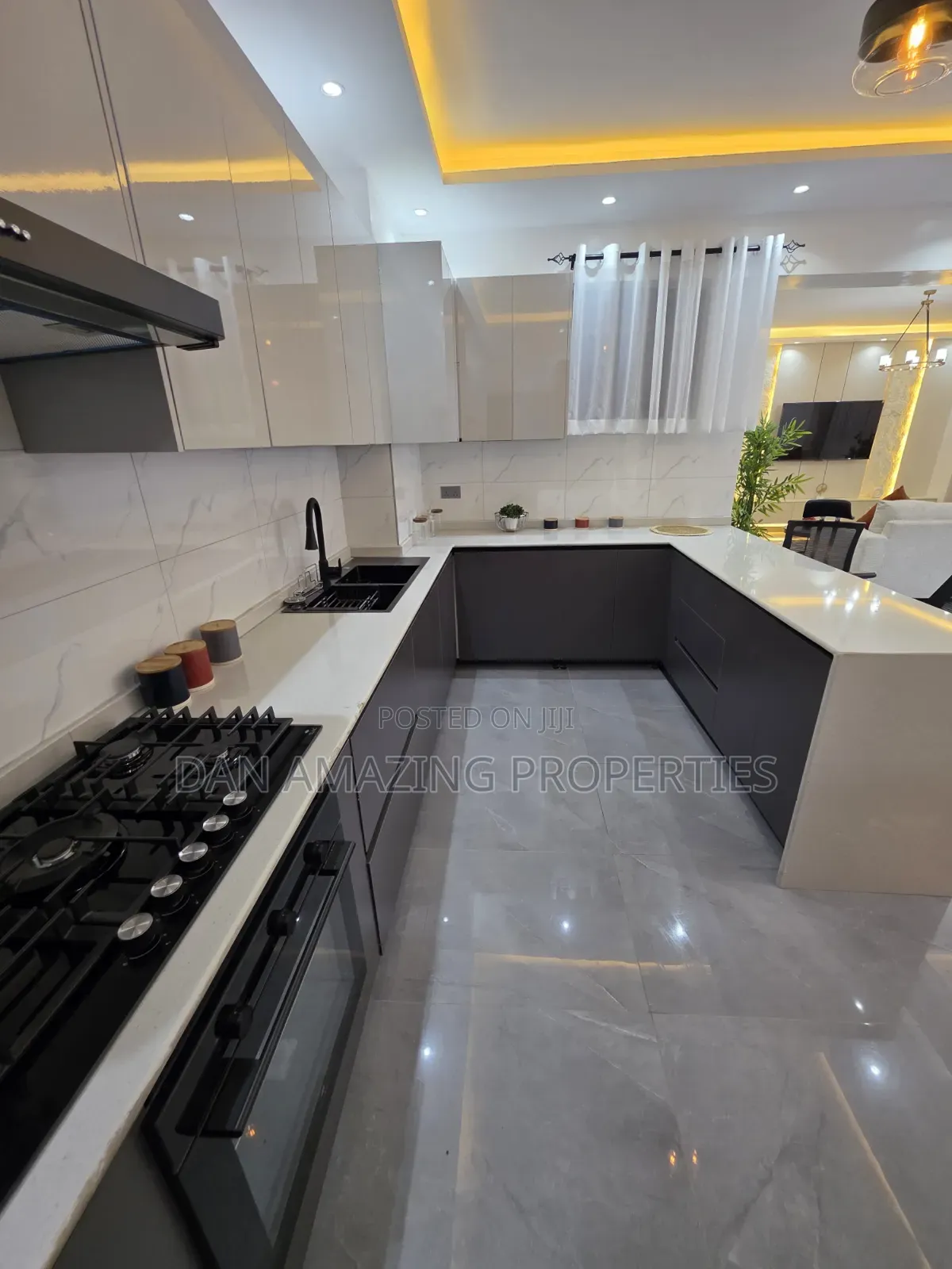 3bdrm Apartment in Kileleshwa Plus Dsq for sale in Kileleshwa