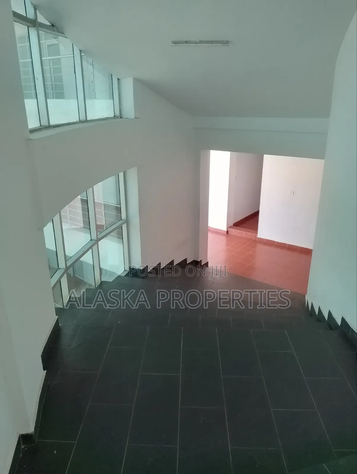 Office To Let In Nyali Estate in Nyali