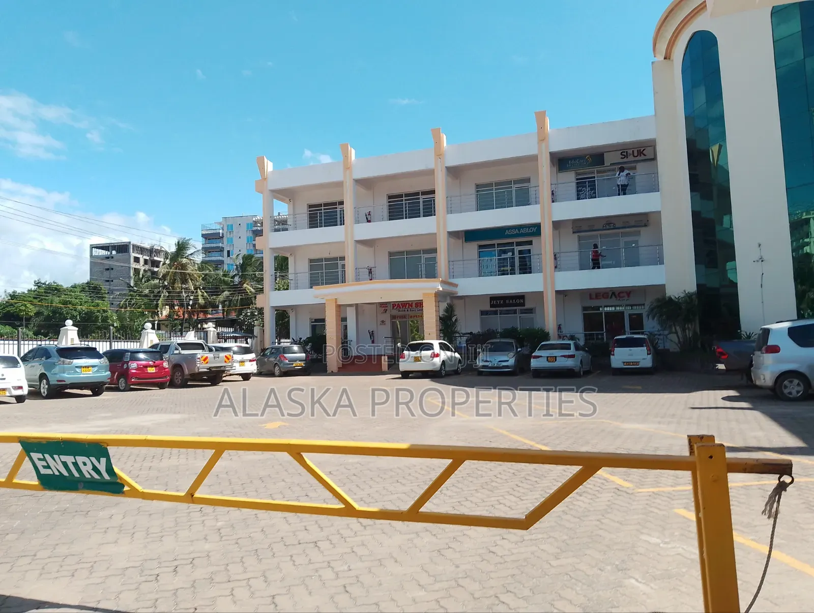 Office To Let In Nyali Estate in Nyali