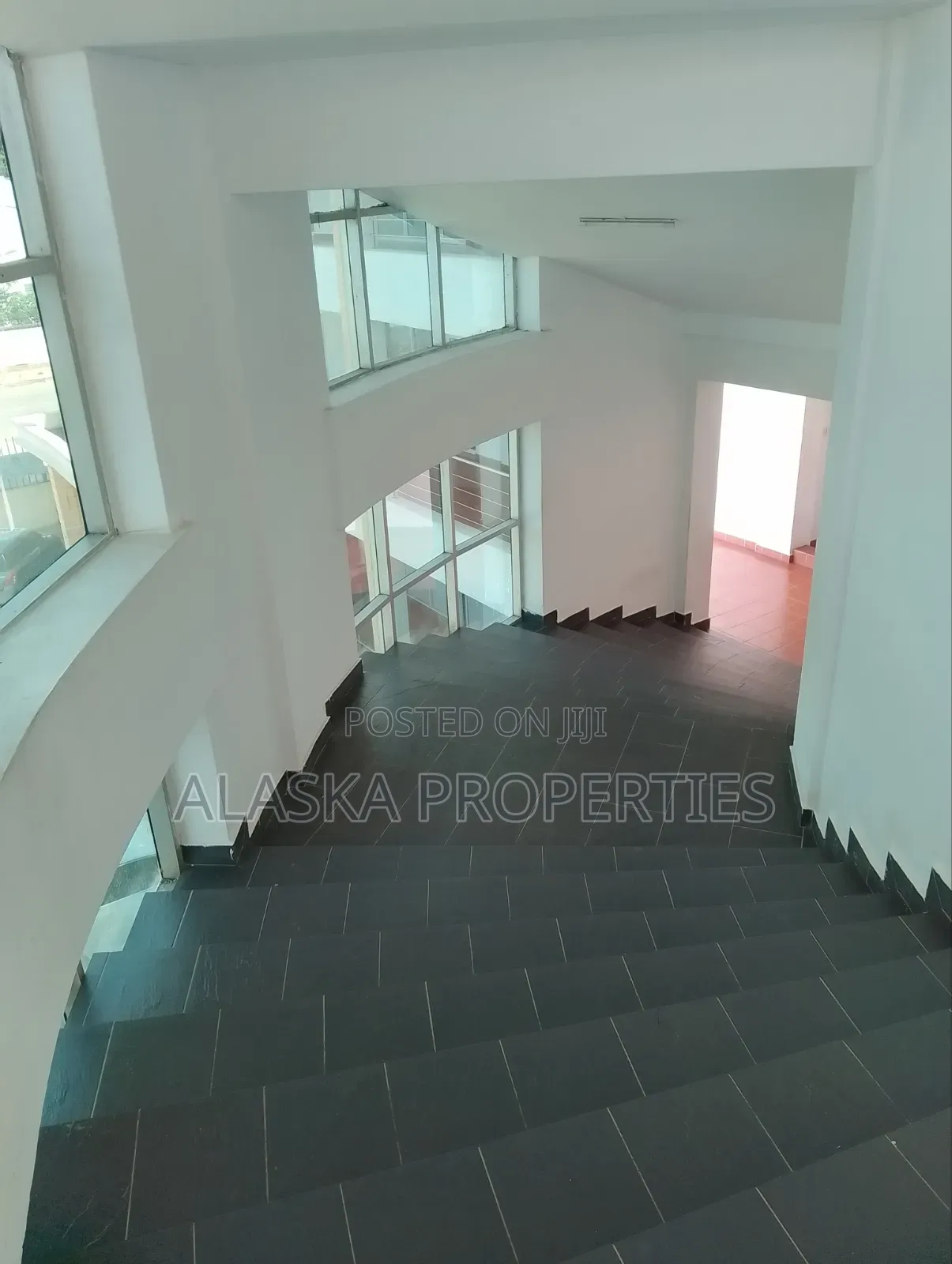 Office Space to Let in Nyali Links Road in Nyali