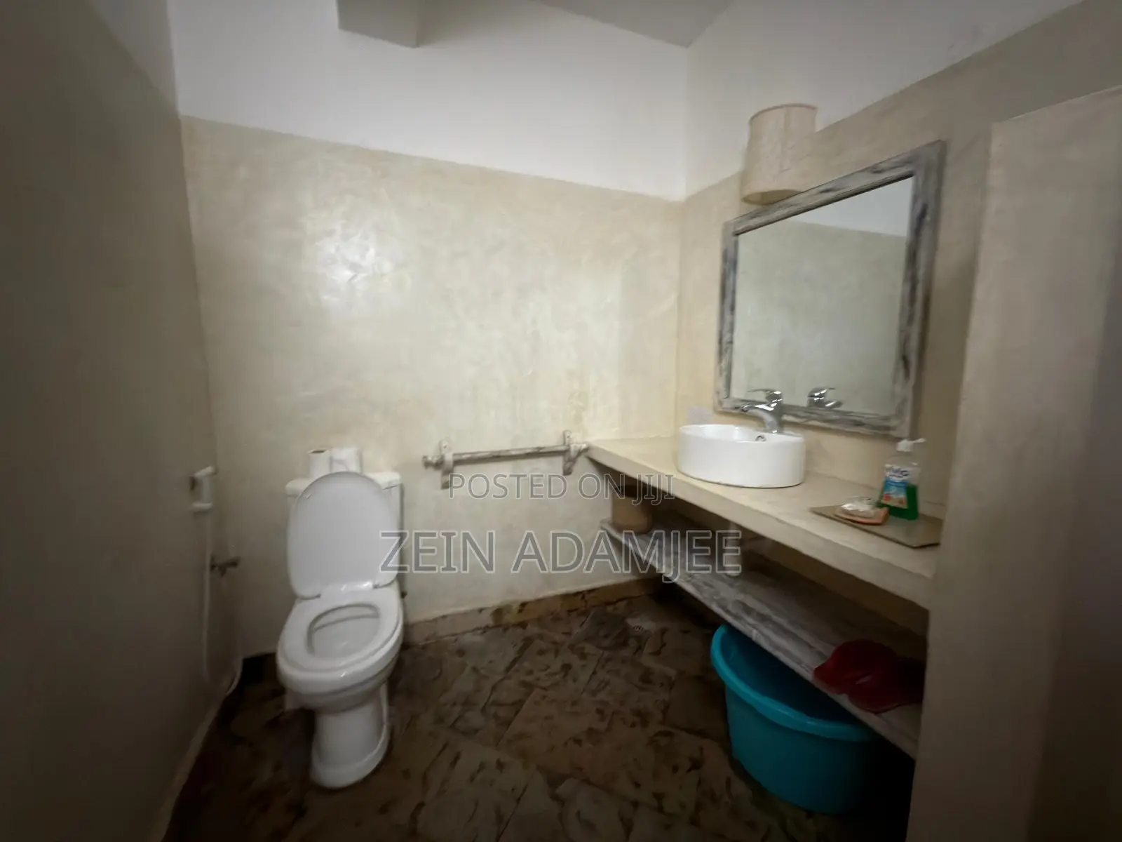 Furnished Studio Apartment in Town Centre for sale in Town Centre