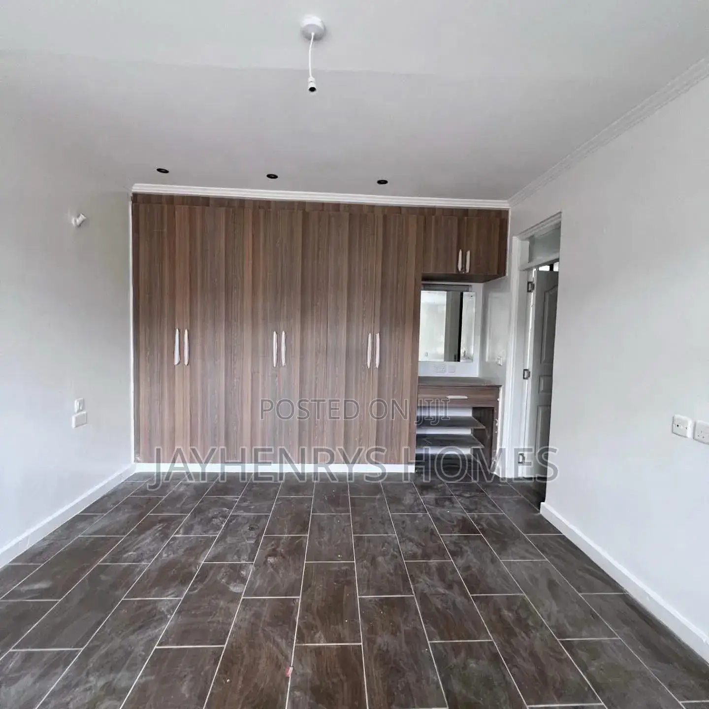 4bdrm House in Gateway Mall Area for rent in Gateway Mall Area